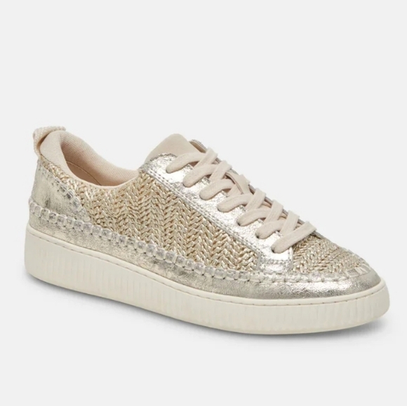 The Dolce Vita Nicona sneaker Size 6.5 Genuine Leather - Picture 1 of 8